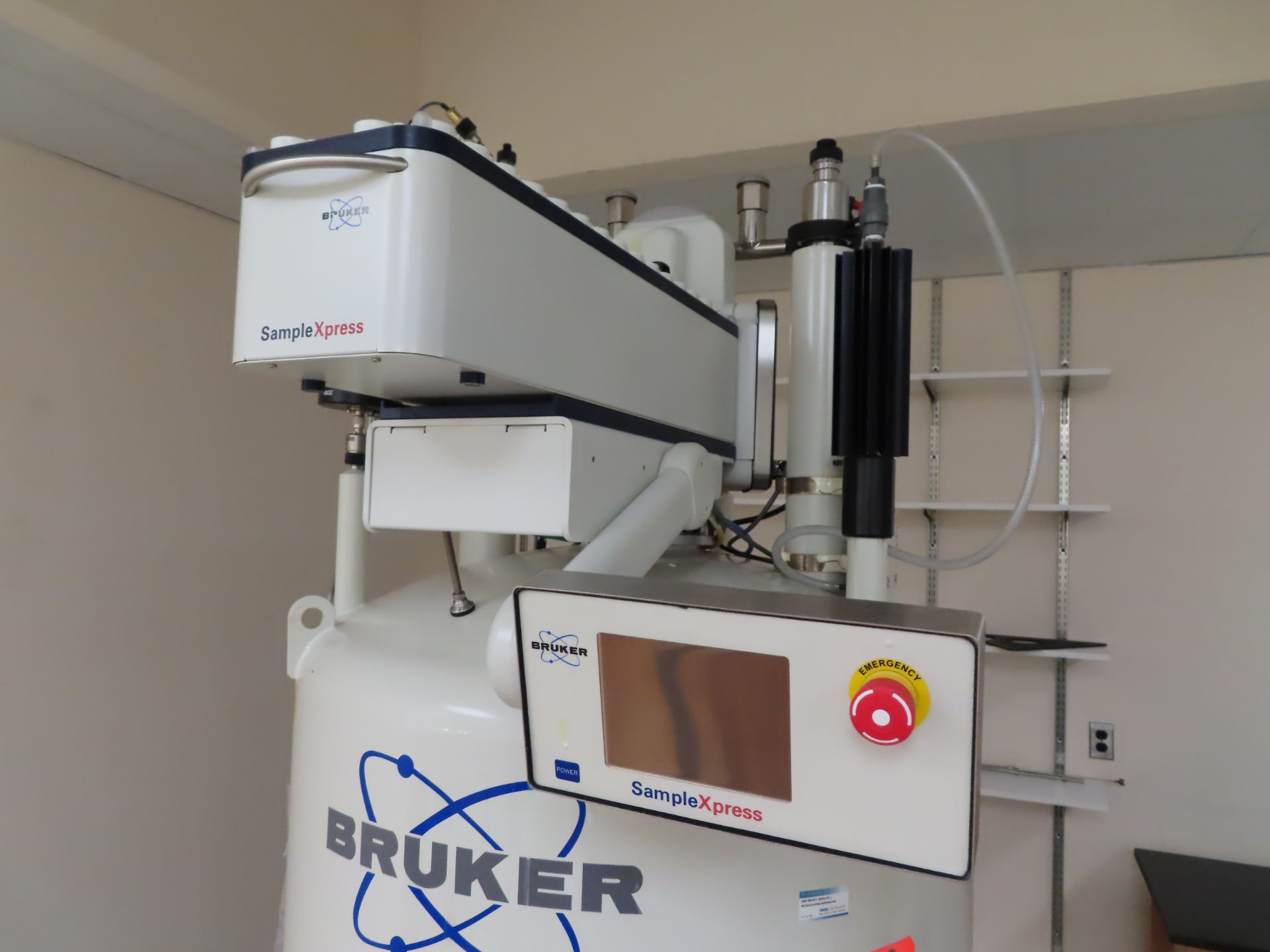 Bruker Avance 500 III HD 500 mghtz Nuclear Magnetic Resonance spectroscopy system, including - Bild 4 aus 14