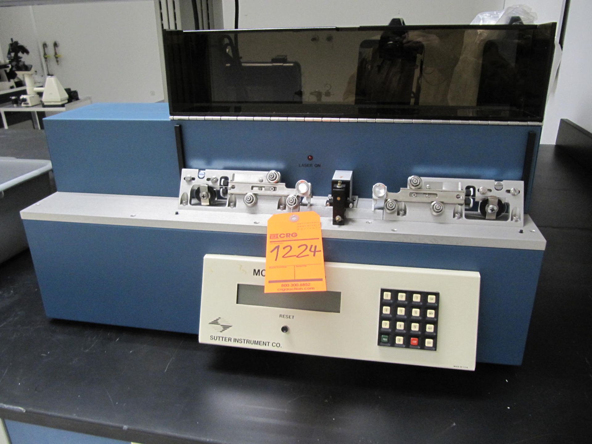 Sutter Instrument Co. micro pipette puller, P2000, s/n 11652, (2000), located in building 5, 4th