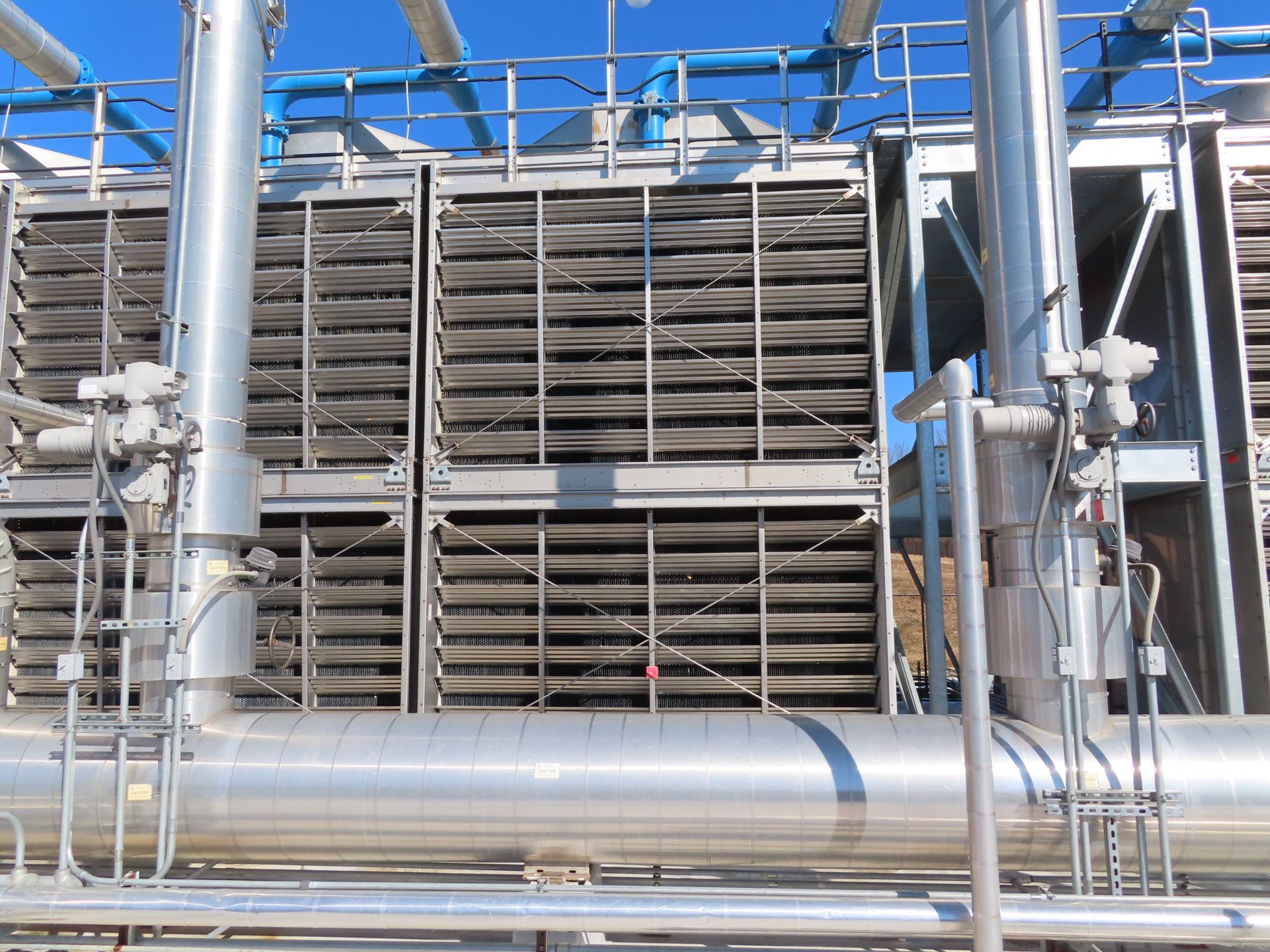 2014 BAC twin cell cooling tower model 31213C-3, 3000 GPM, EWT 97.5 F, LWT 85 F, EAT-WB 78 F with