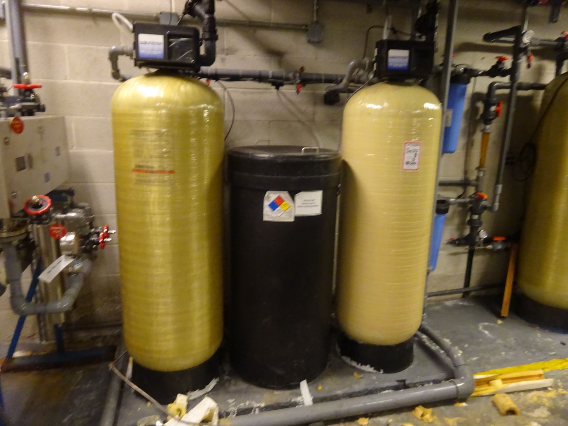 US filters water softening system with (5) filter tanks, (1) brine tank