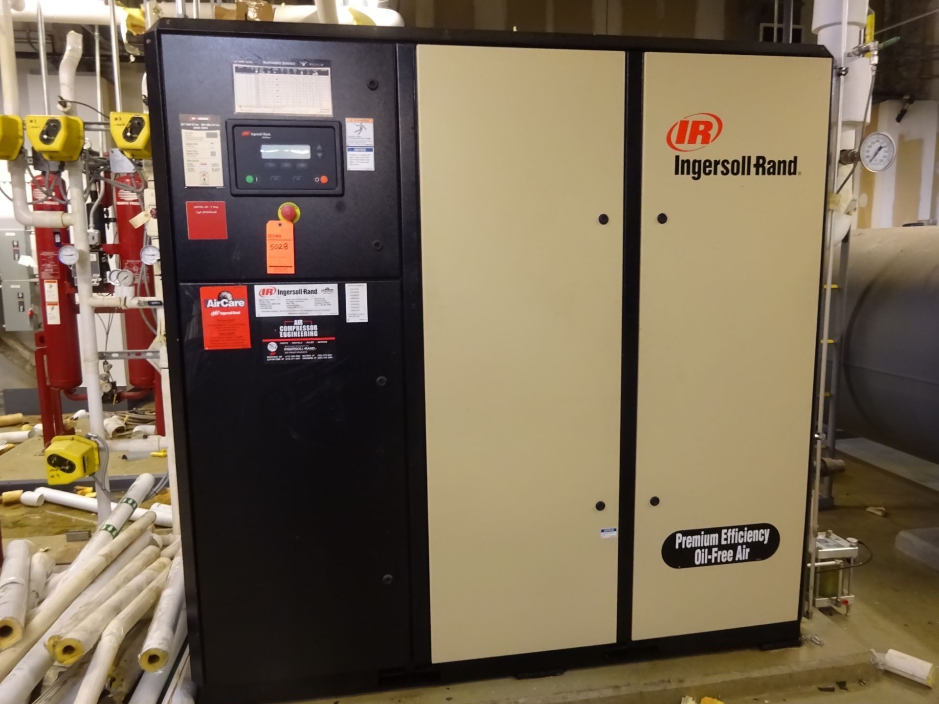 2005 Ingersoll Rand model # IRN60H-0F 60 HP oil-free rotary screw air compressor, with DHA model #