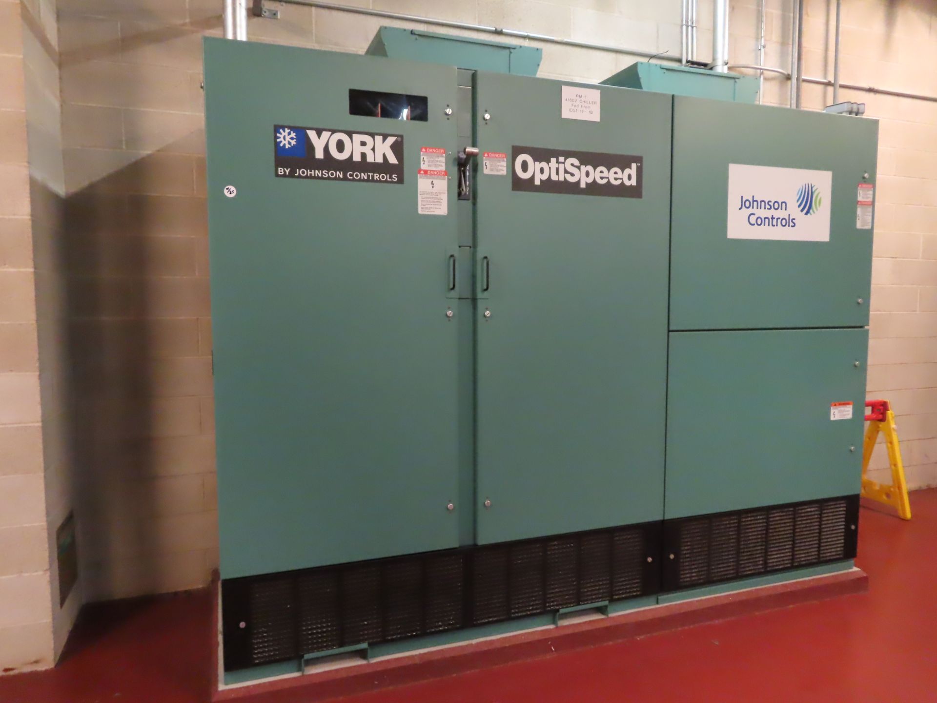 2010 York Max Centrifugal liquid chiller, unit model YKJKHDJ2-DBFS, 1,500 Ton, 1050 HP, refrigerant - Image 6 of 6