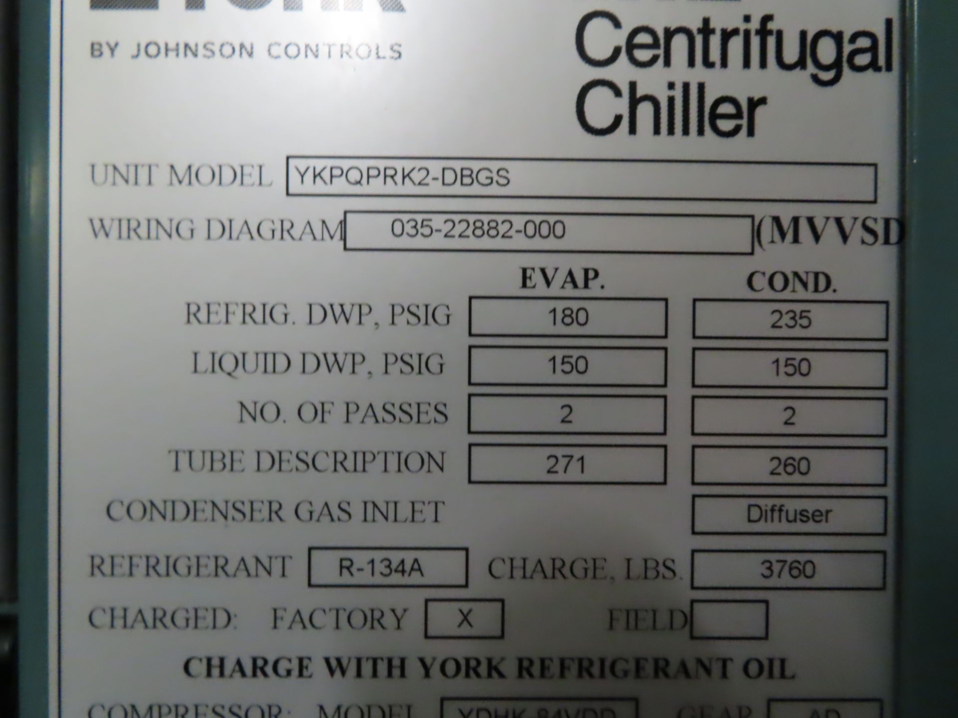 2010 York Max Centrifugal liquid chiller, unit model YKJKHDJ2-DBFS, 1,500 Ton, 1050 HP, refrigerant - Image 4 of 6