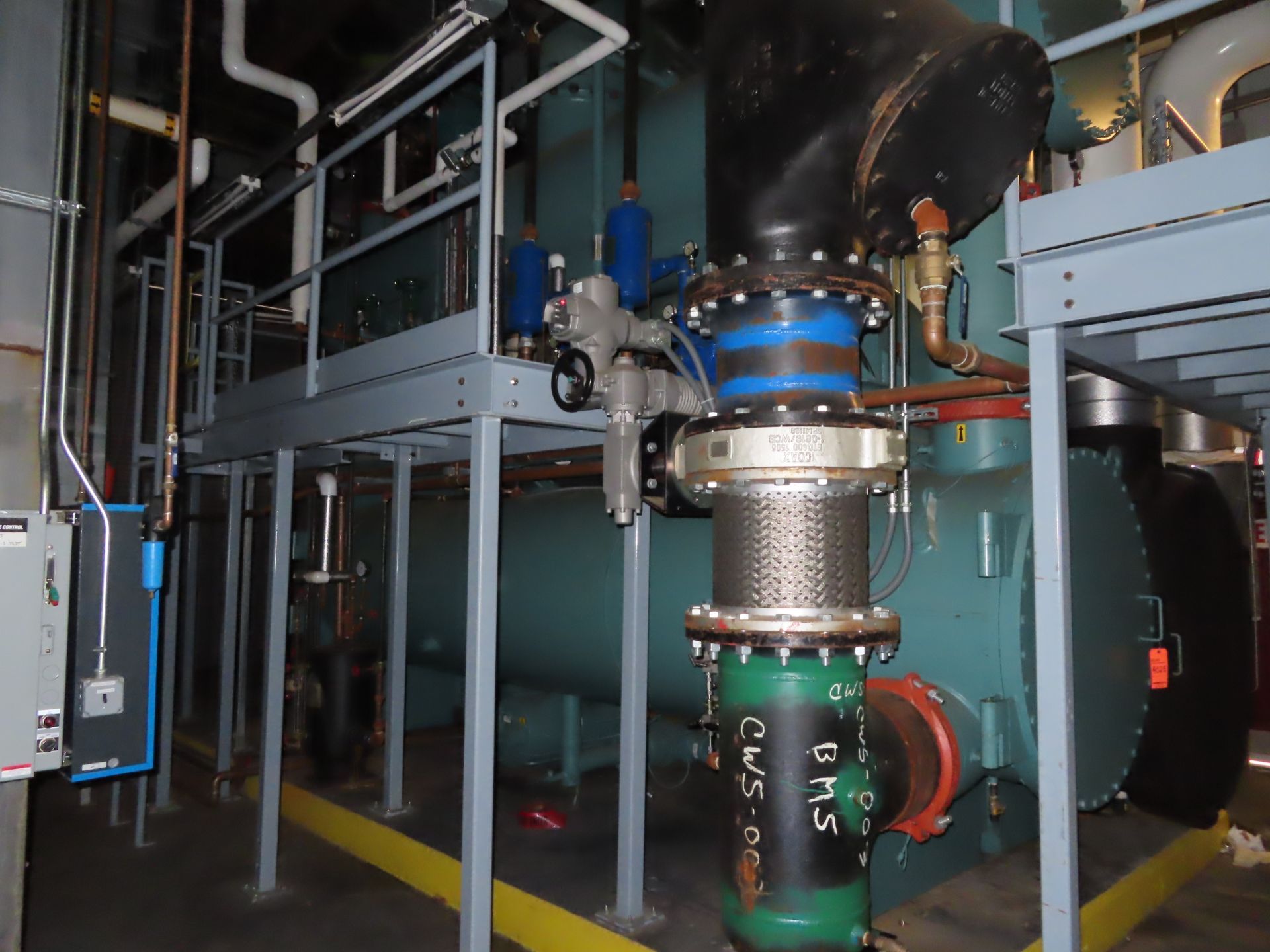 York Max Centrifugal chiller model YSTPRSK2-KD71620125-9-1.132-31168C-GS, compreeor model YDHK-84VDD - Image 3 of 5