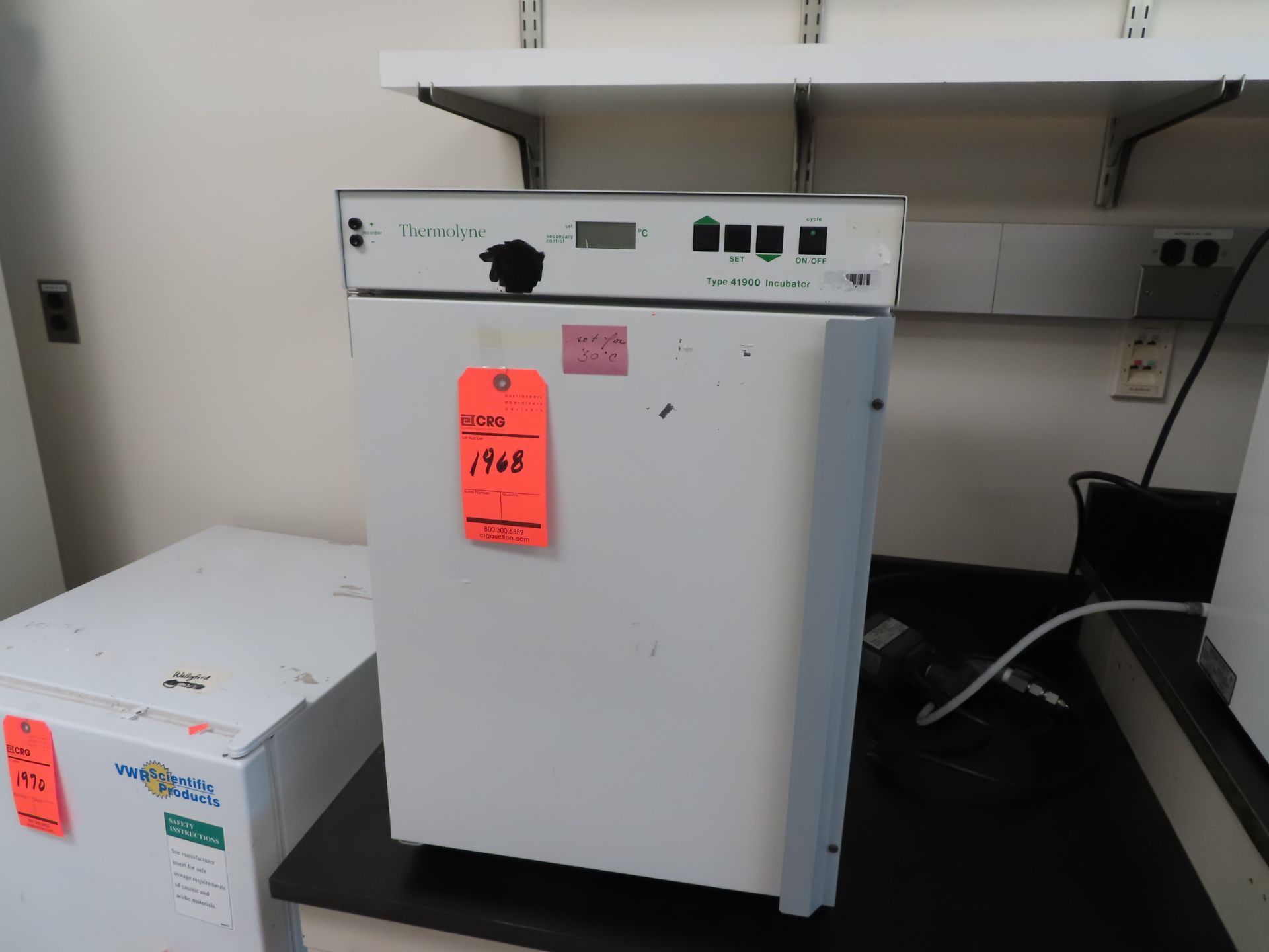 Thermolyne I41925, type 41900, s/n 70096125 benchtop incubator, located C wing, 3rd floor, room