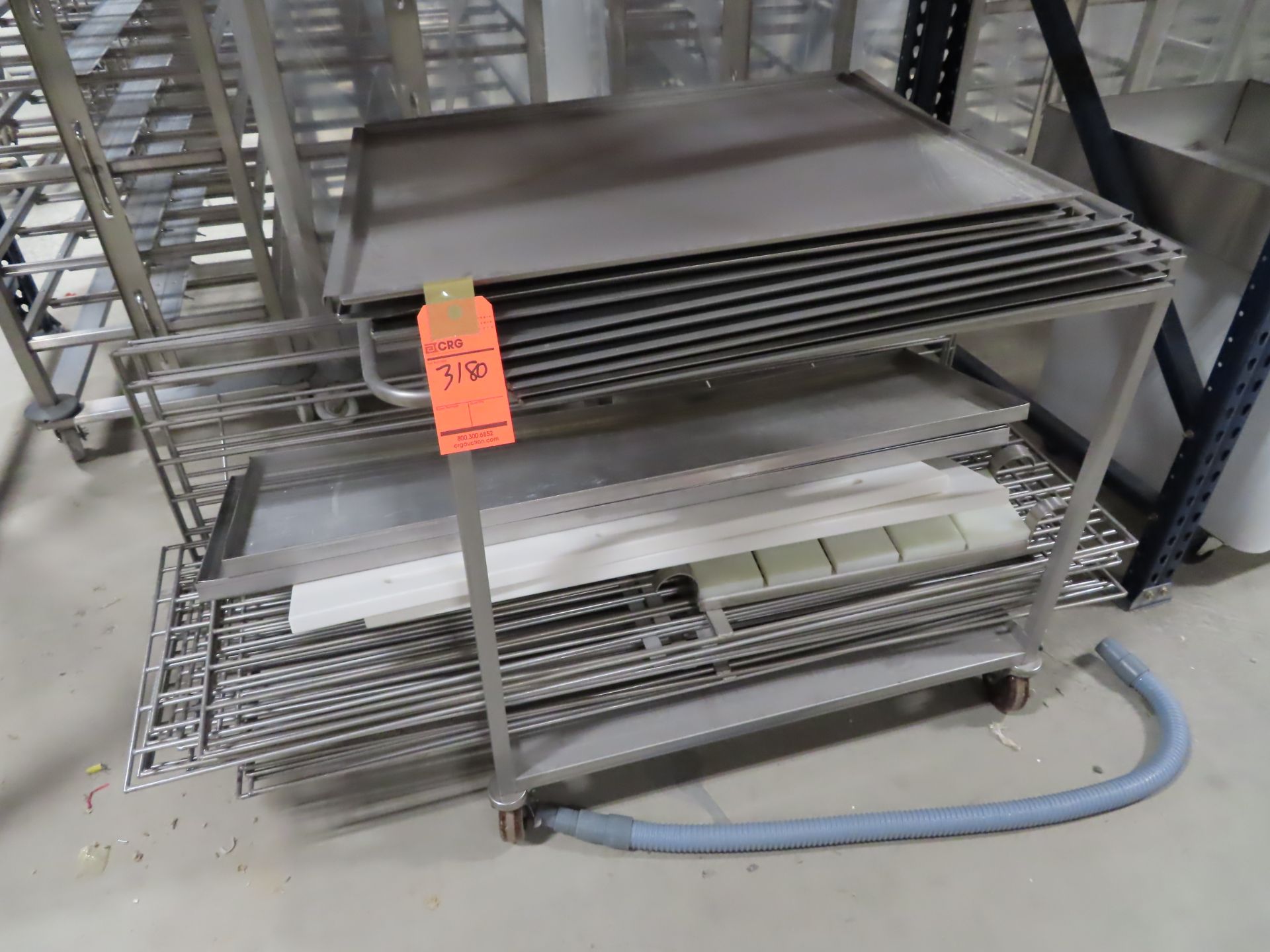 Lot of assorted stainless steel cage accessories, sipper sack holders, donnage shelving, etc. - Image 3 of 9