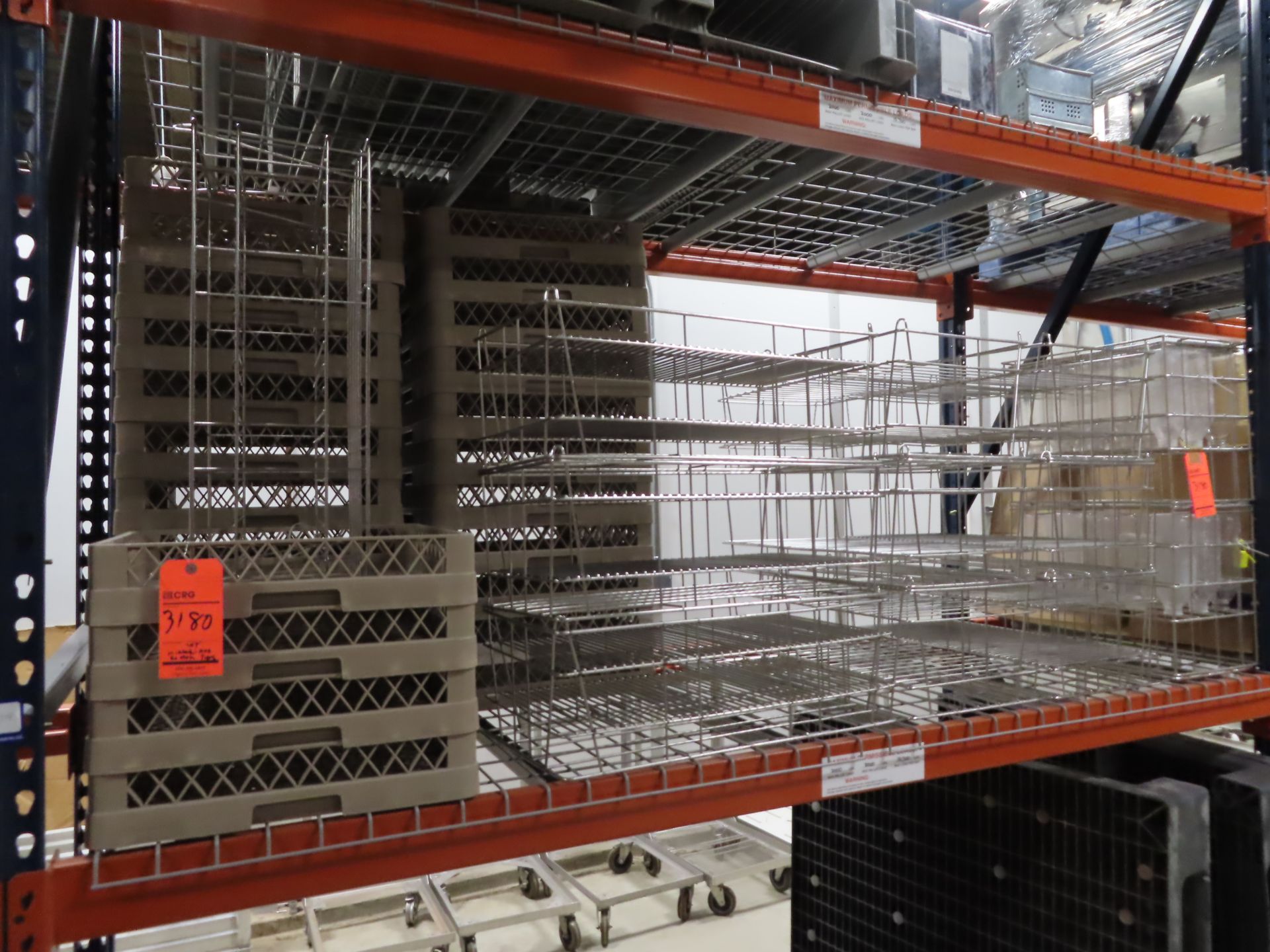 Lot of assorted stainless steel cage accessories, sipper sack holders, donnage shelving, etc. - Image 7 of 9