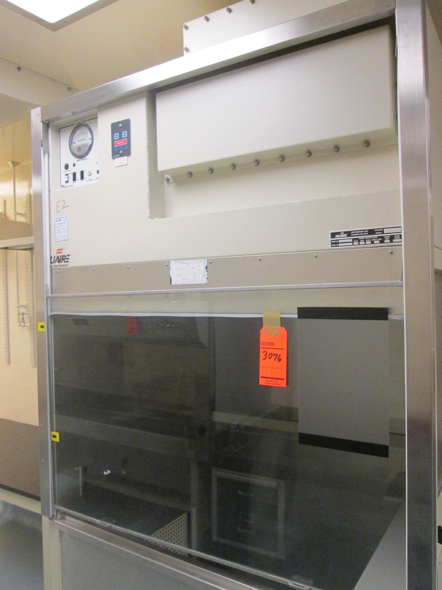 NuAire biological safety exhaust cabinet m/n Nu-808