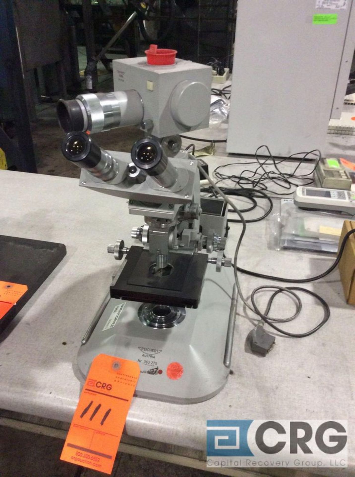 Reichert microscope, sn 363-275