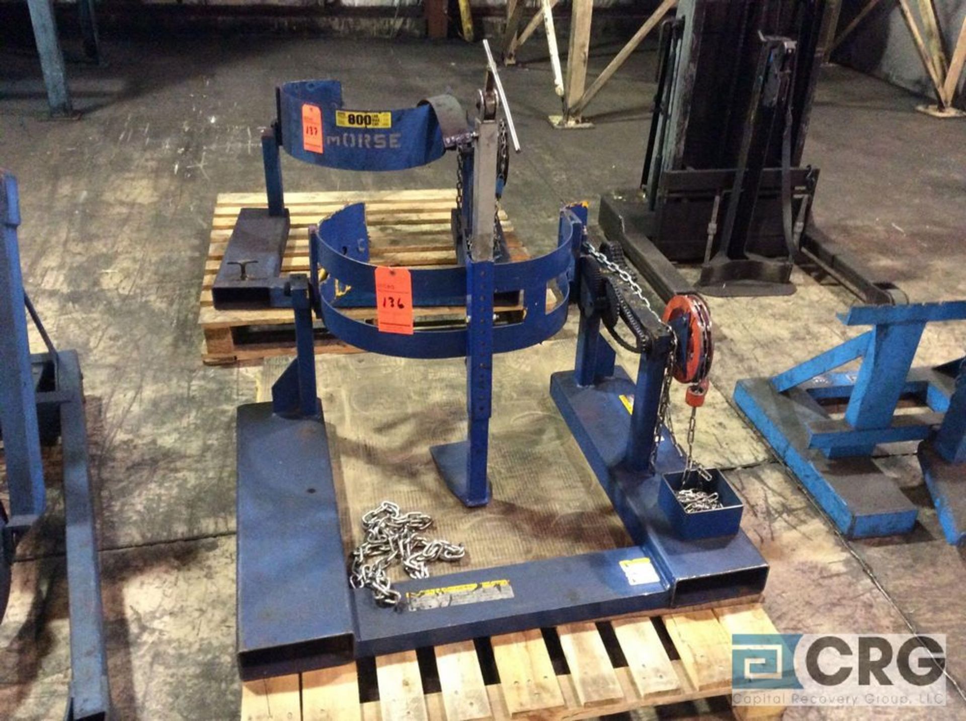 T and T equipment barrel lift / tilt forklift attachment, mn DCR-205-8, 800 lb capacity