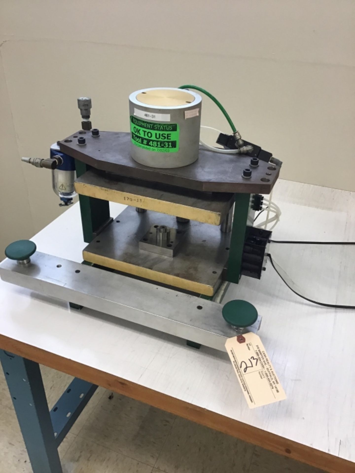 Pneumatic pressure tester