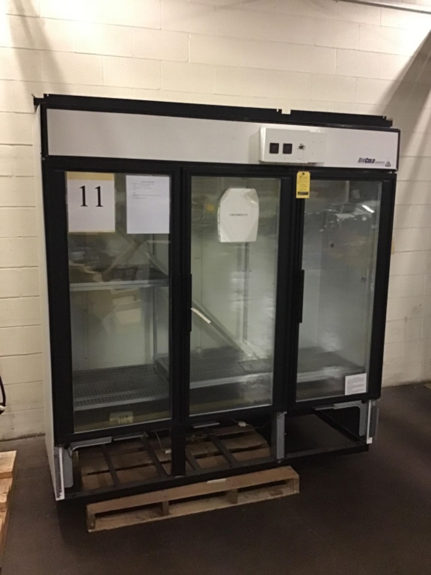 Biocold scientific environmental chamber , looks to be missing compressor