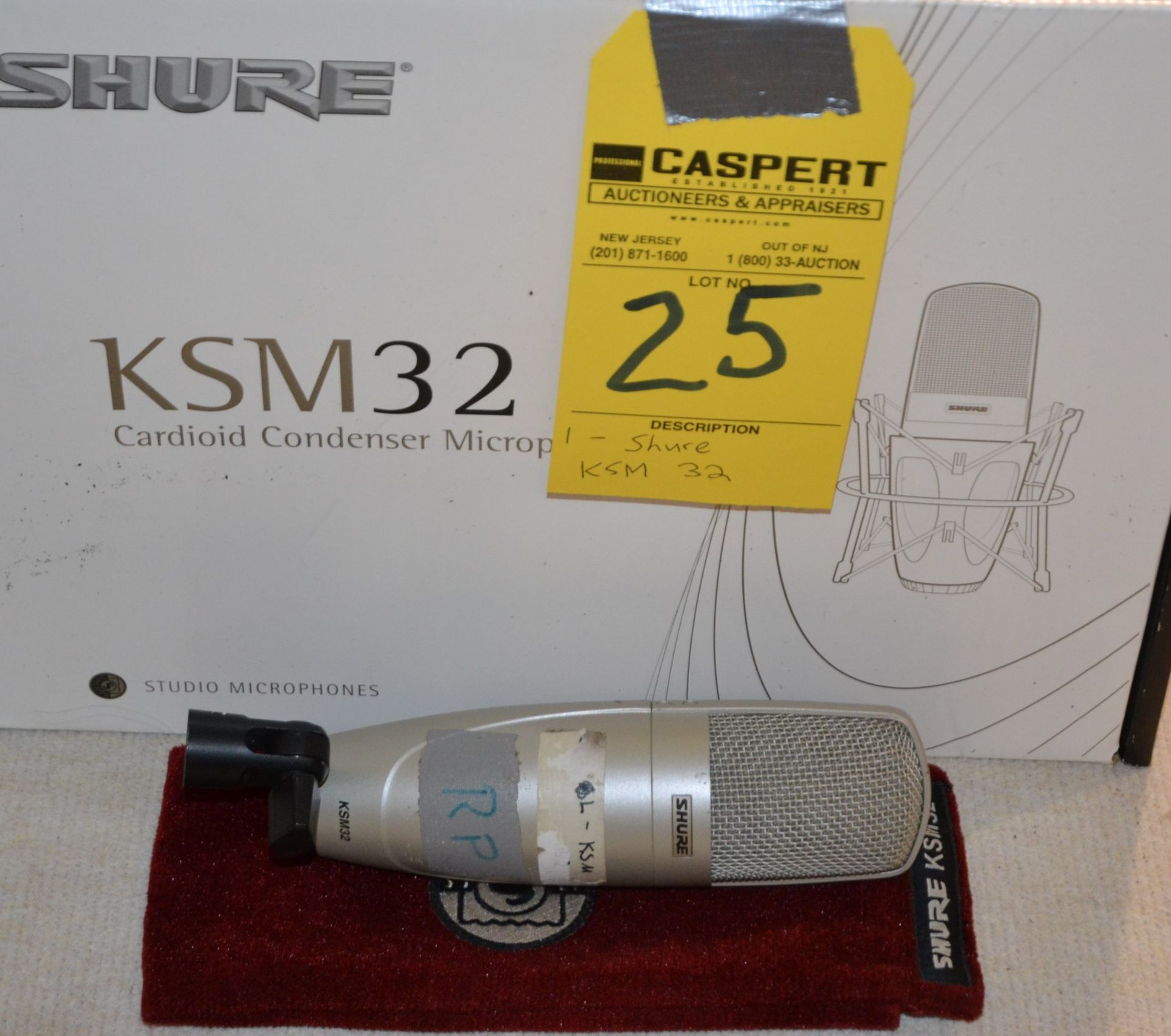 SHURE KSM32 MICROPHONE