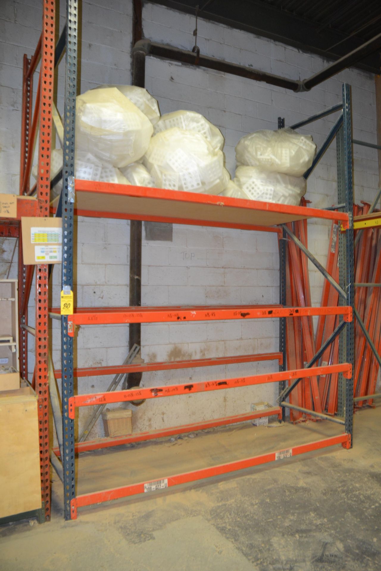 SECTION HEAVY DUTY SHELVING