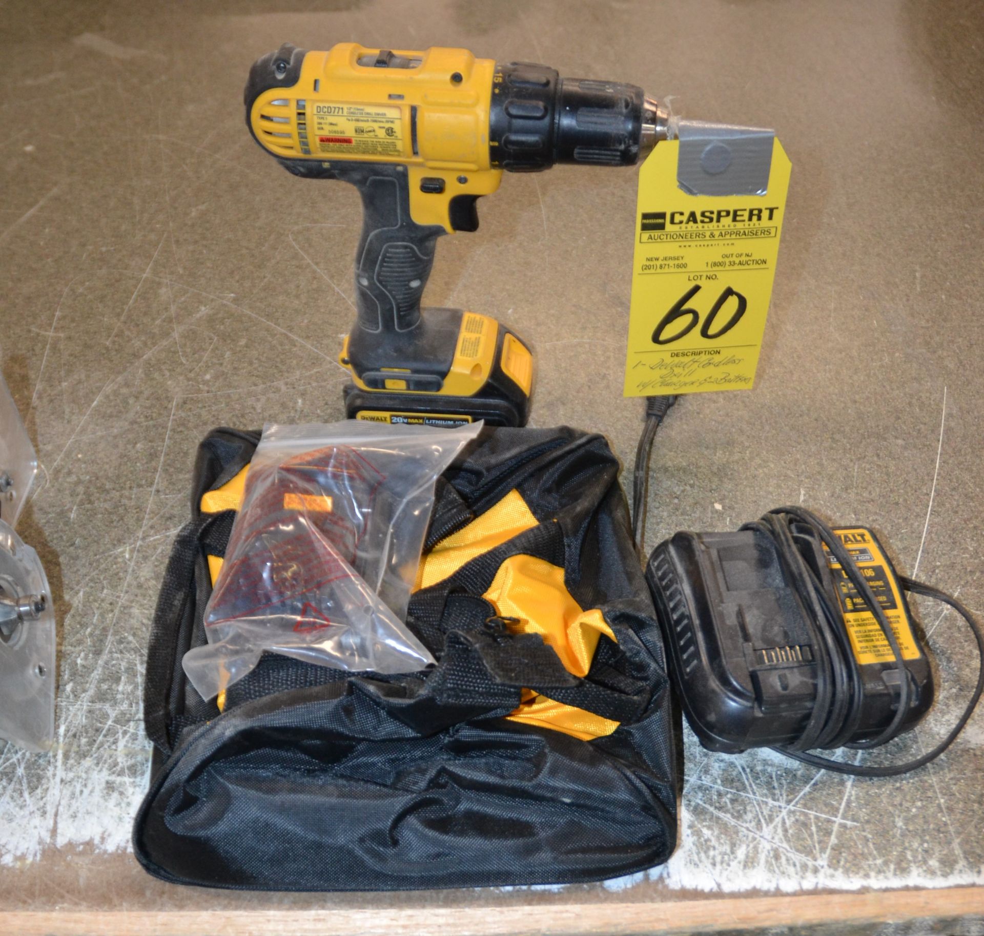 DEWALT CORDLESS DRILL W/ CHARGER AND 2 BATTERIES