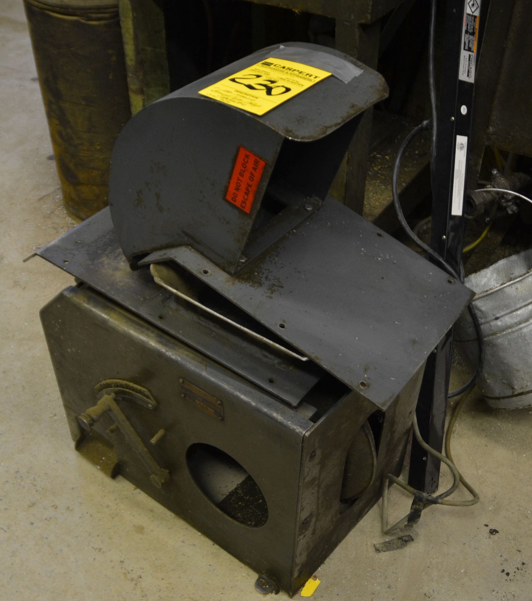 McKenzie Bench Type Chip Seperator, S/N: 924