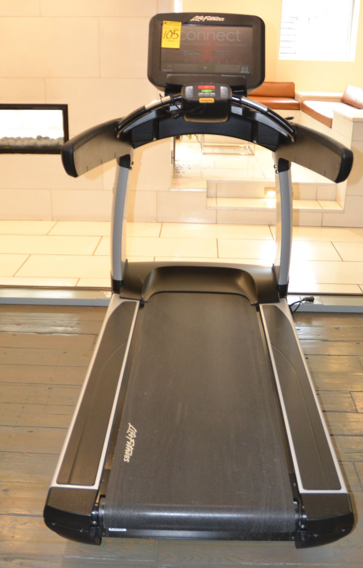 Life Fitness Flex Deck Shock Absorption Treadmill