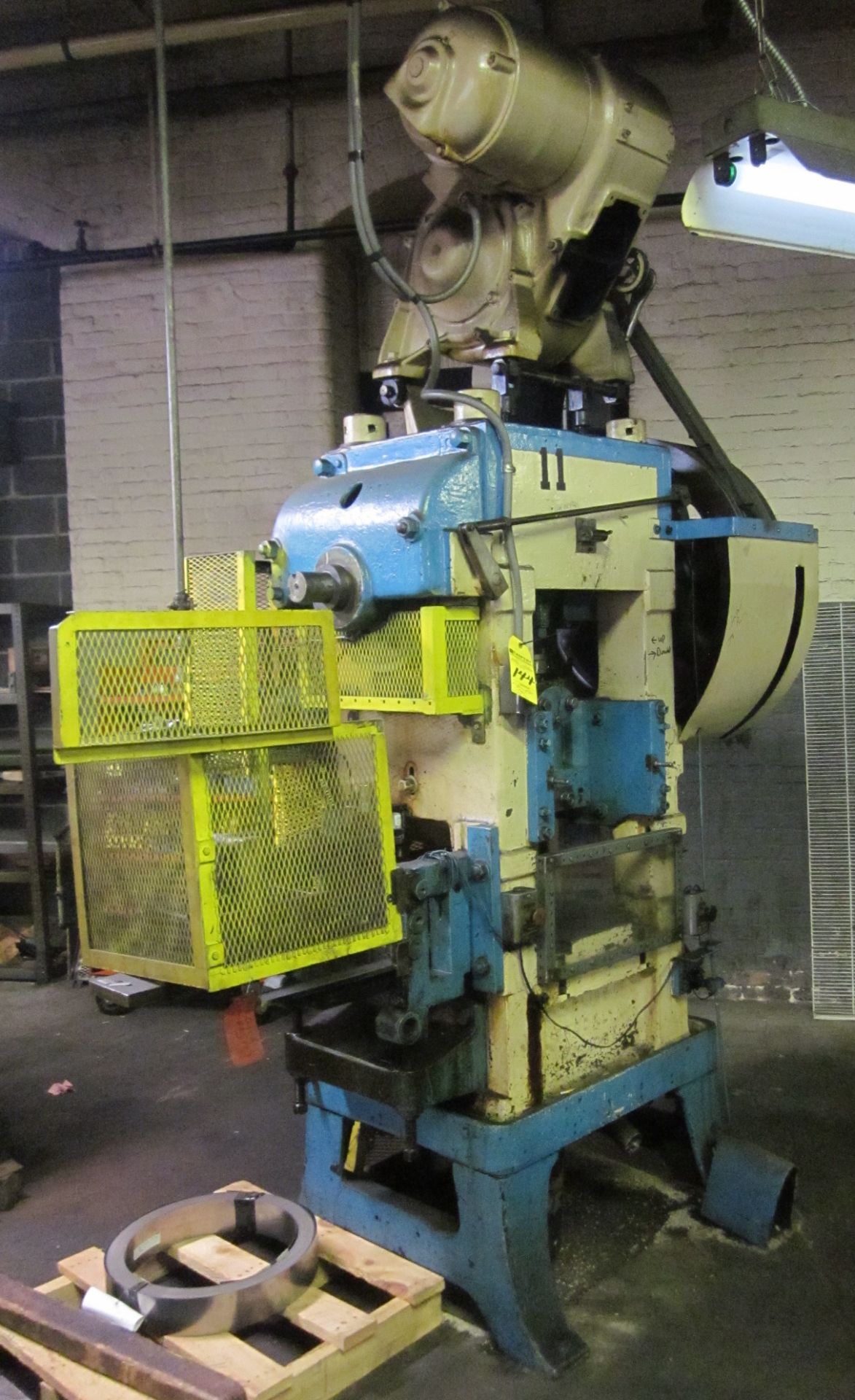 BLISS 60-TON PRESS W/ SLIDE FEED