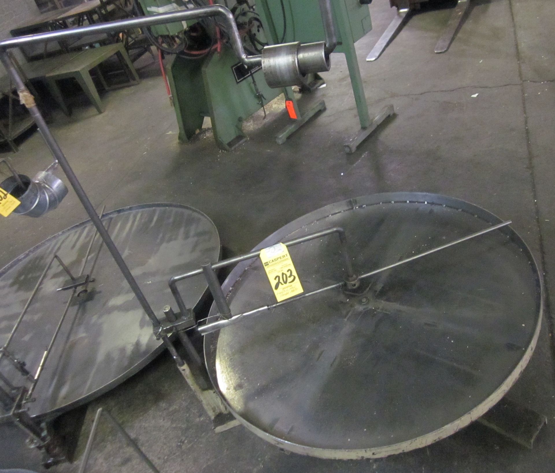 44" COIL REEL FEEDER PLATE