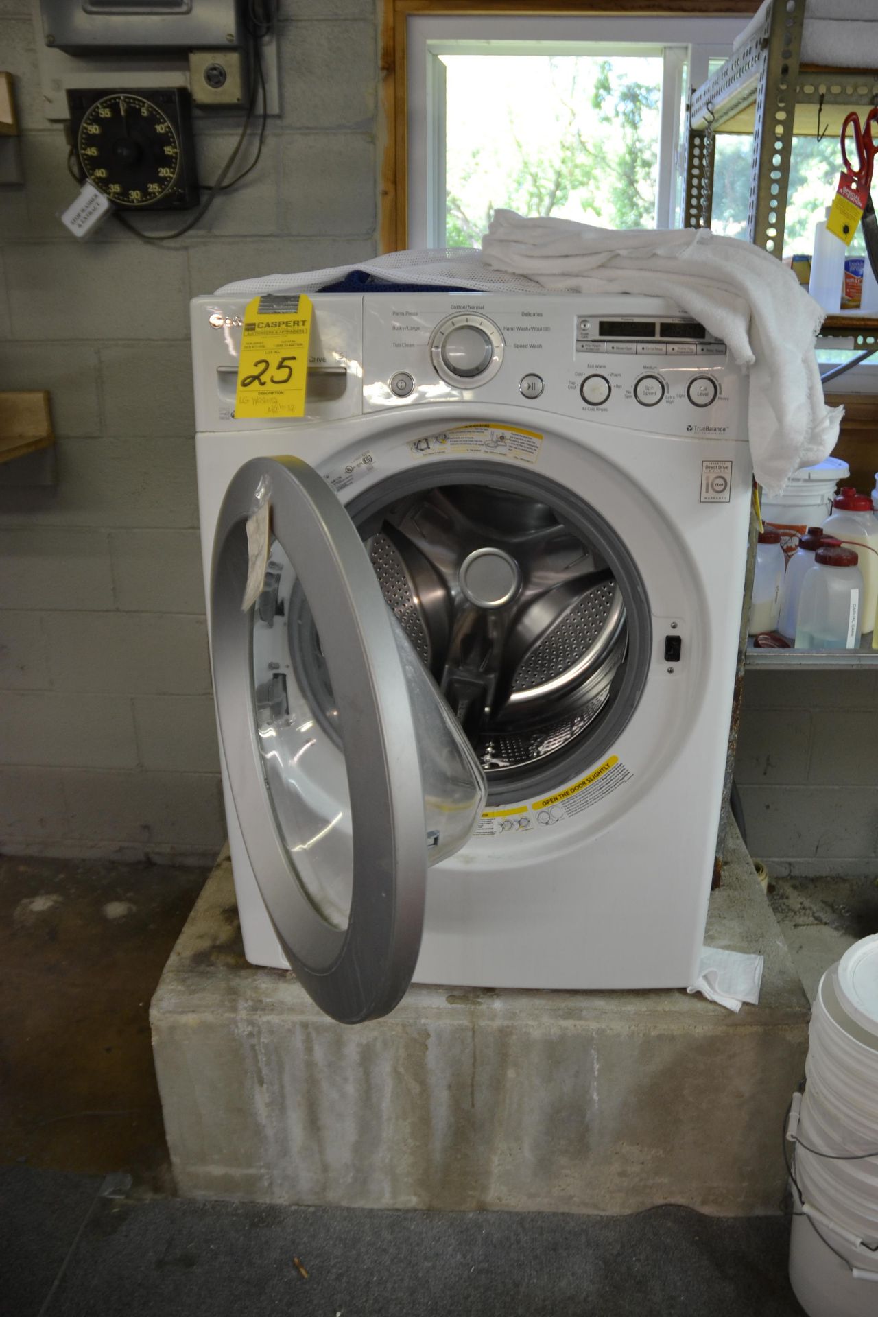 LG DIRECT FRONT LAOD WASHING MACHINE