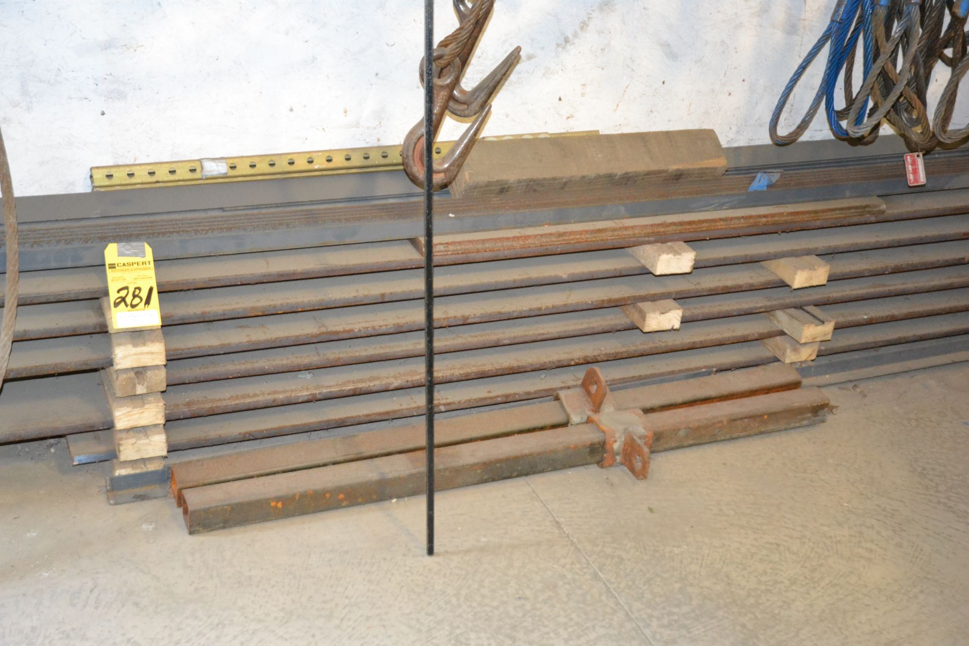 LOT - ANGLE & FLAT STEEL