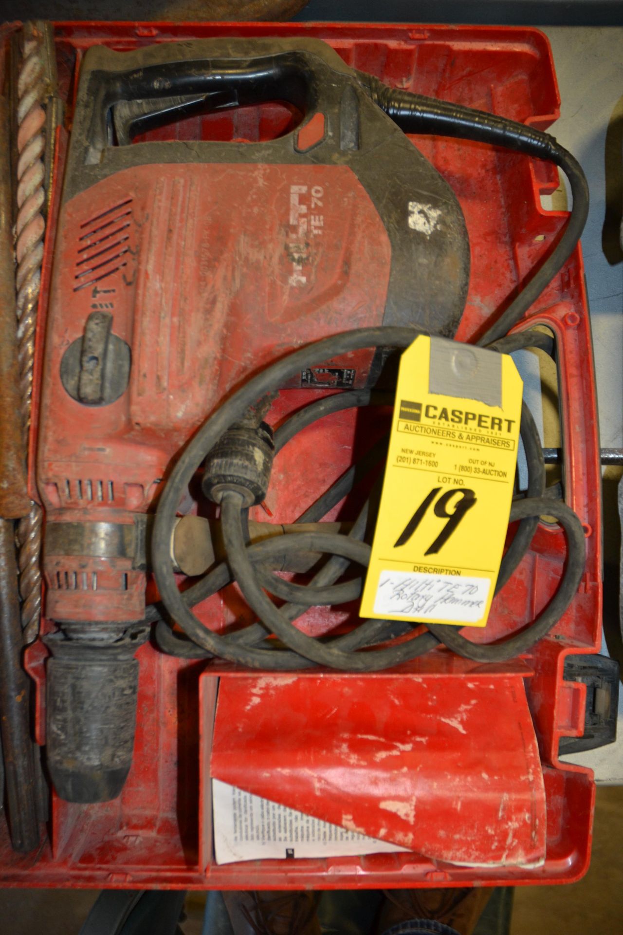 HILTI TE70 ROTARY HAMMER DRILL