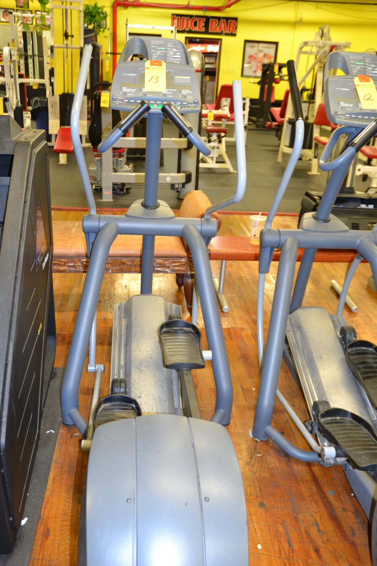 PRECOR EFX556I ELLIPTICAL