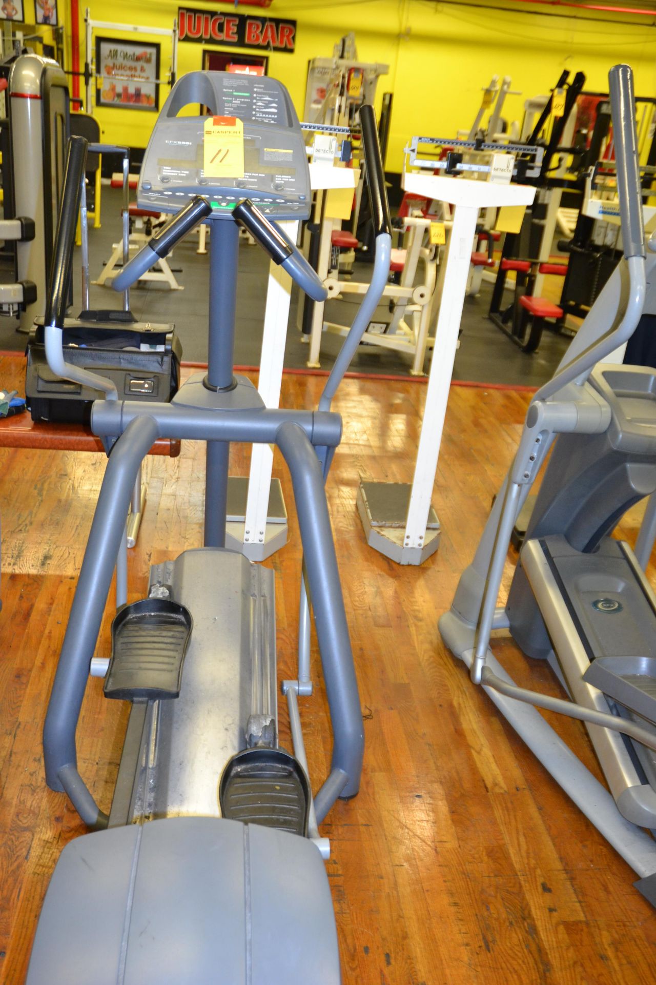 PRECOR EFX556I ELLIPTICAL