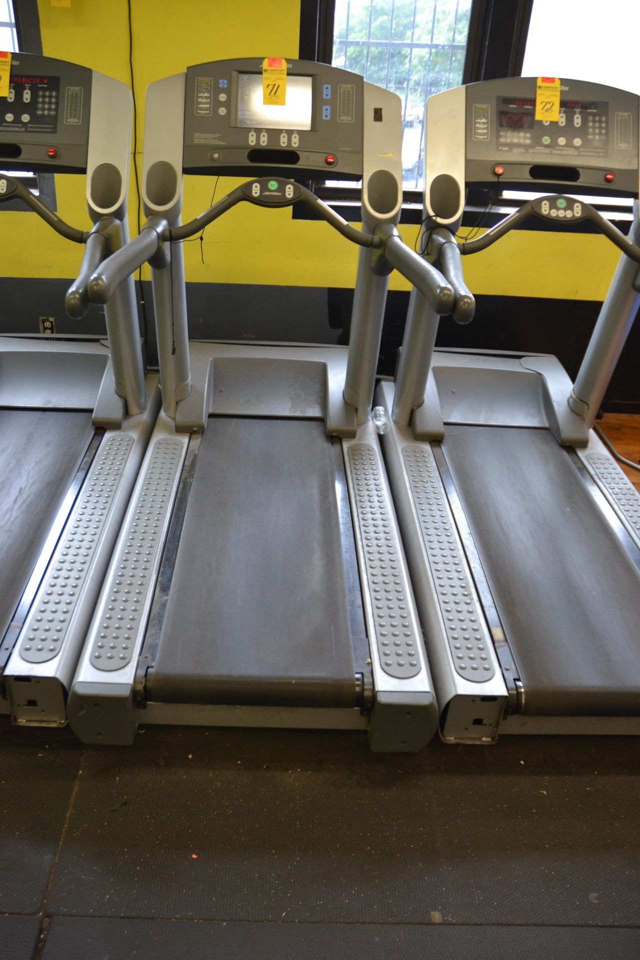 LIFE FITNESS 95TE TREADMILL