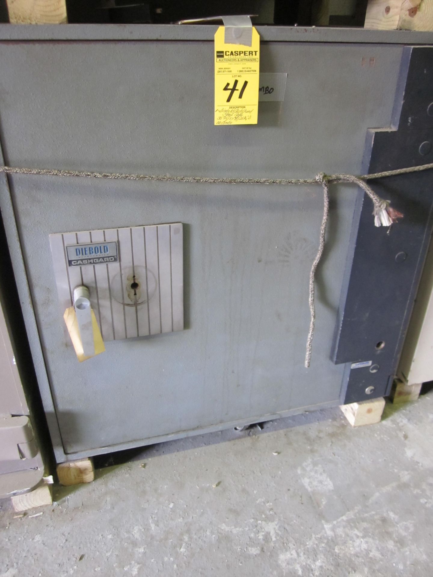 Diebold CashGard Steel Safe (No Combo) 36"W/37"H/26 3/4"D