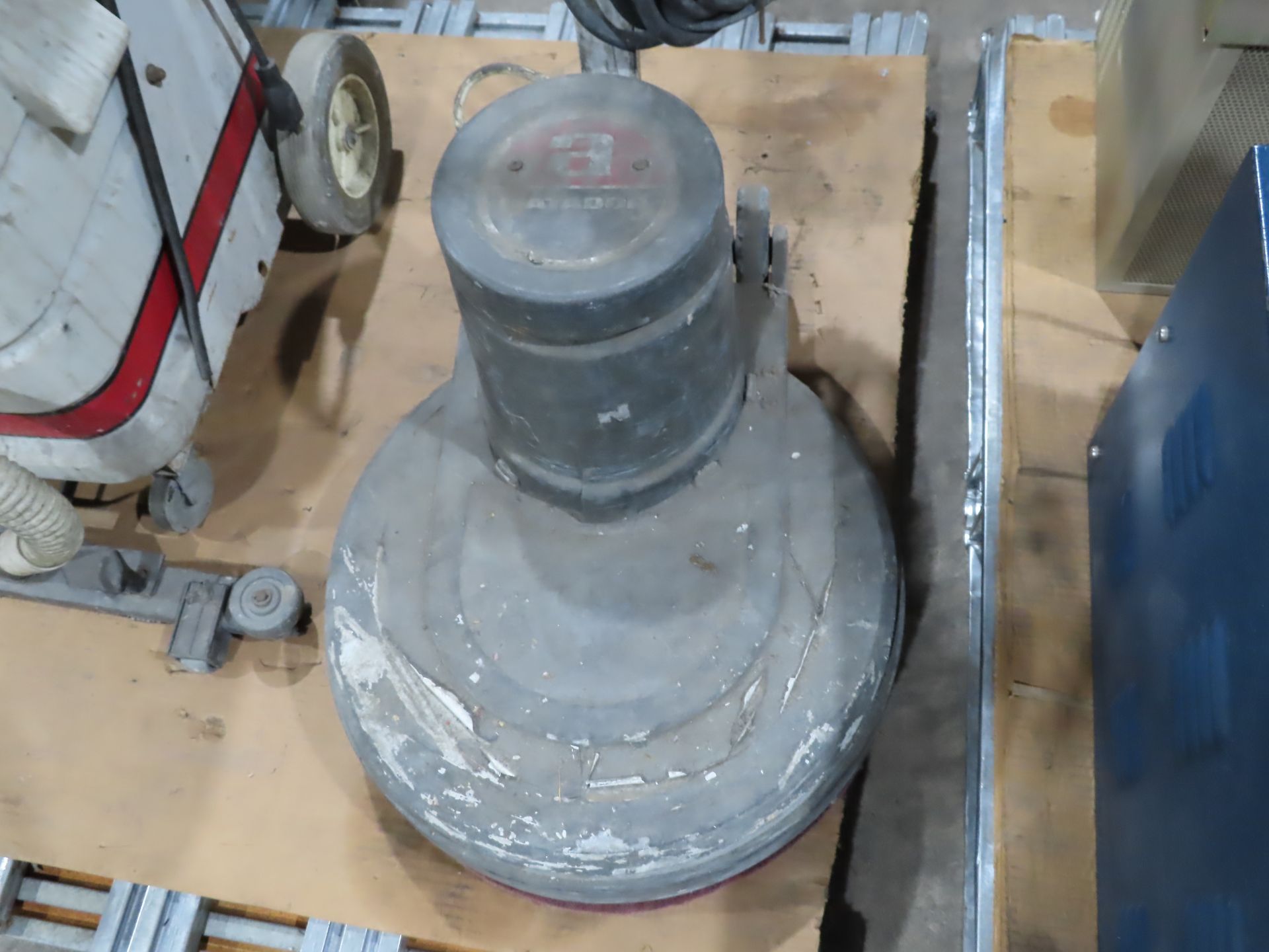 Advance Matador model A20 floor burnisher, as always, with Brolyn LLC auctions, all lots can be - Image 3 of 4