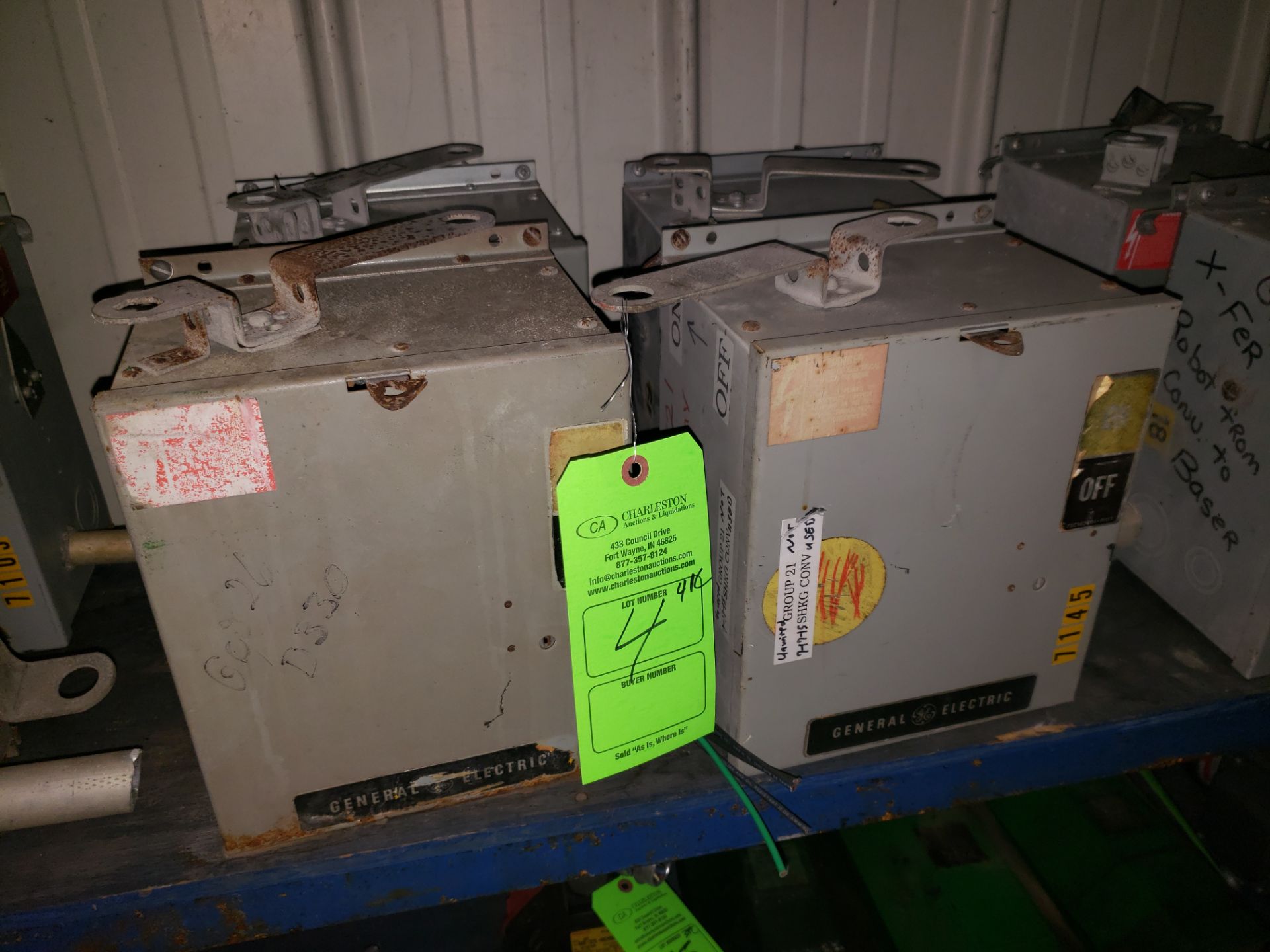 (4) GE BUSS PLUGS FLEX APLUG 600V/30AMP/3PH