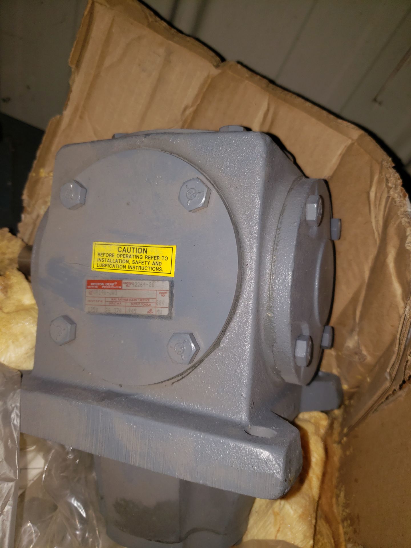 (1) HUB CITY SPEED REDUCER (NO TAG) (1) BOSTON GEAR SPEED REDUCER (UNREADABLE TAG) - Image 2 of 2