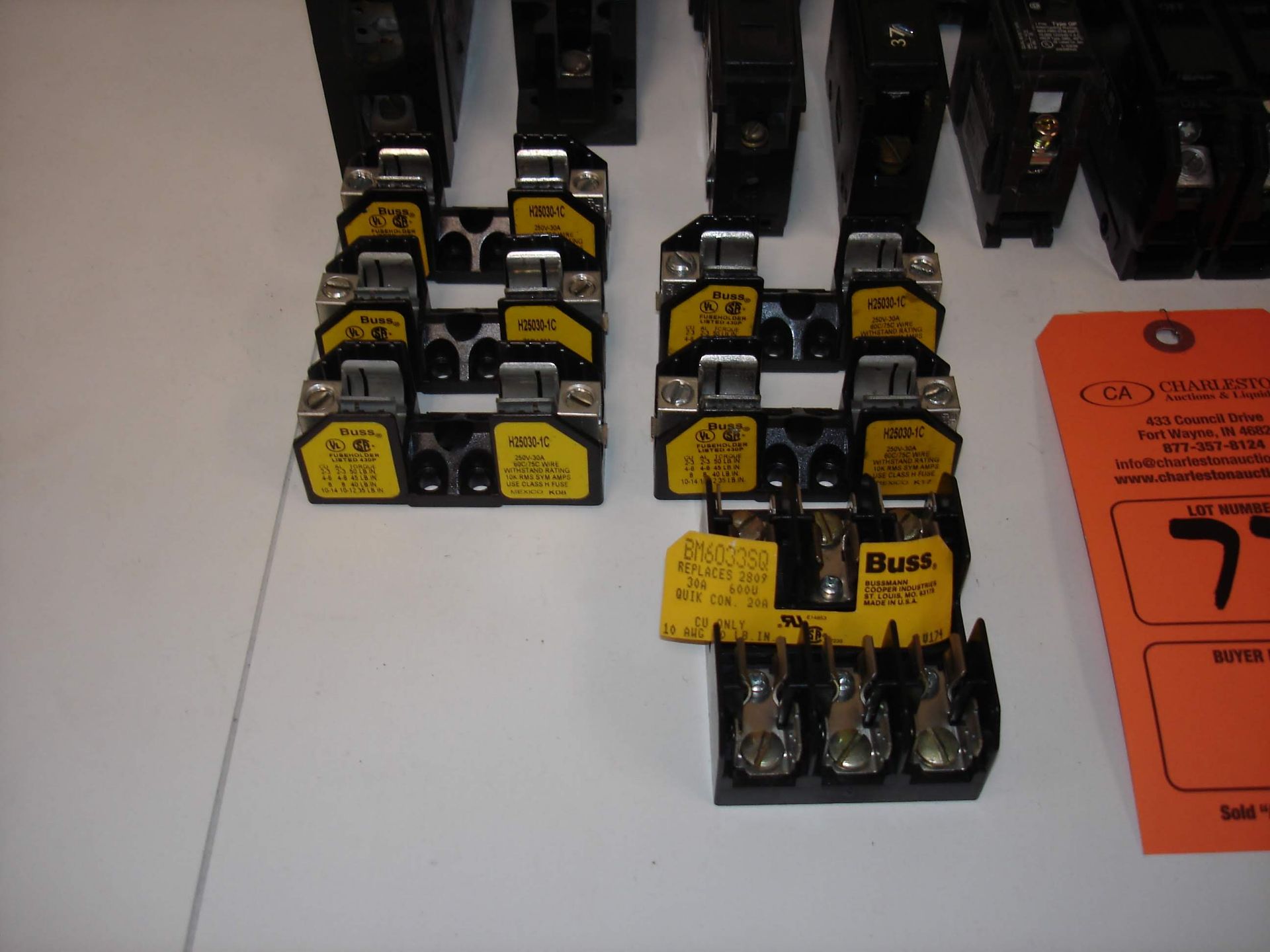 (30+) MISC BRANDED BREAKERS AND MORE: BUSSMANN H25030-1C AND ALL OTHER ITEMS INCLUDED IN PHOTOS! - Image 2 of 2