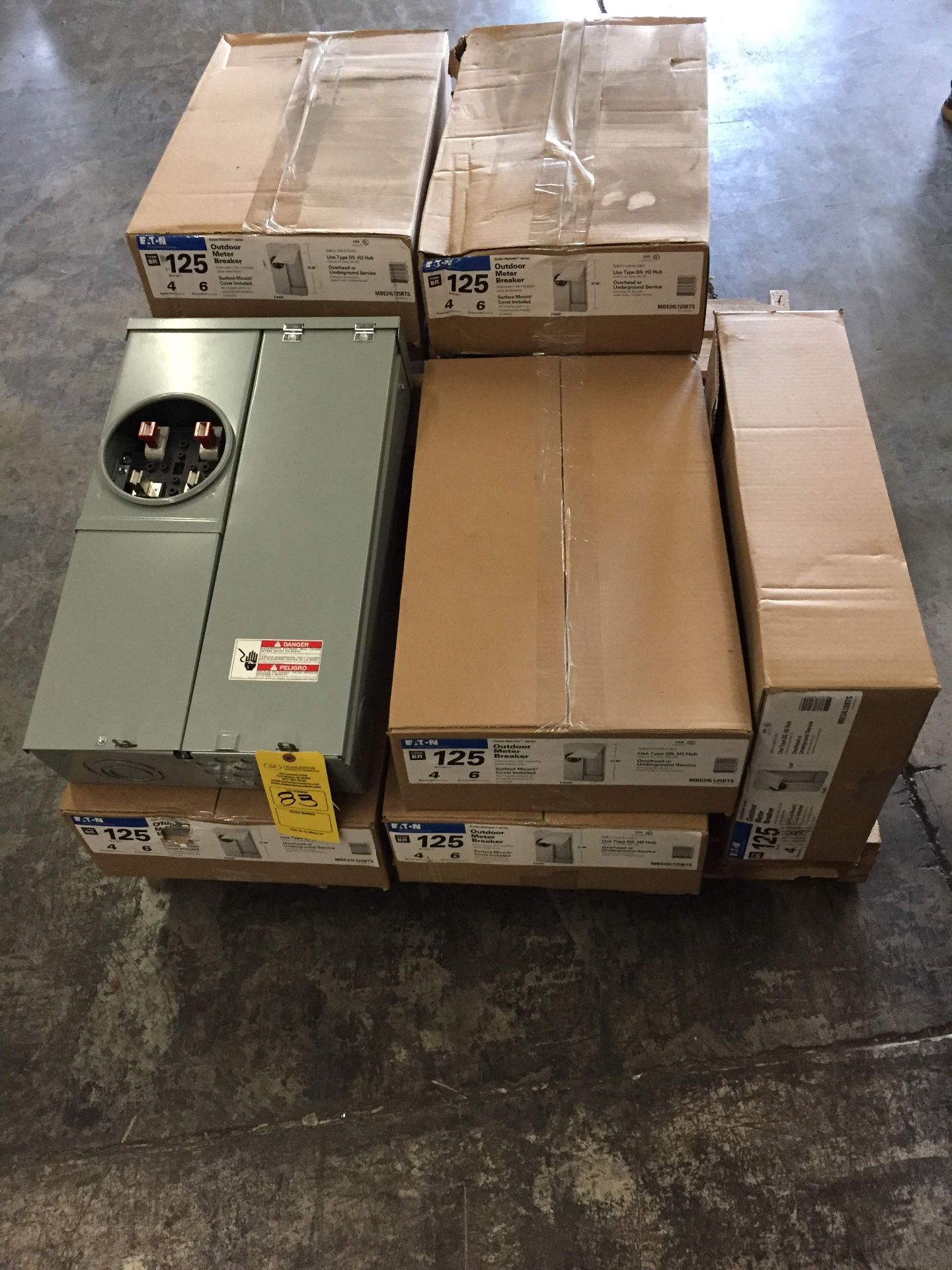 PALLET OF (10) EATON 125A OUTDOOR METER BREAKER; 4 SPACES TYPE BR MODEL-MBE24L125BTS