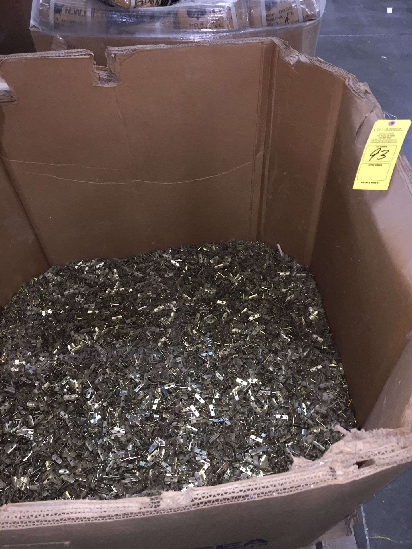 PALLET OF PINS (86,592 PIECES)