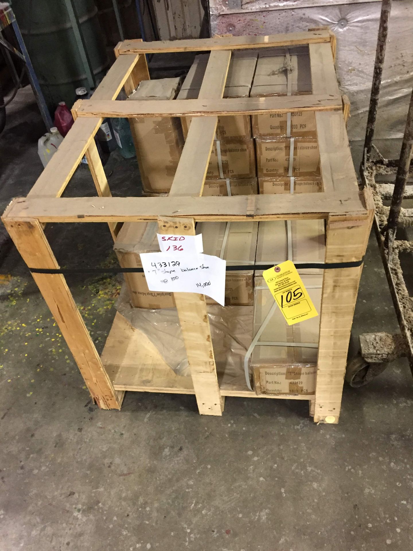 PALLET OF (14,000) T-SHAPE BALANCE SHOE