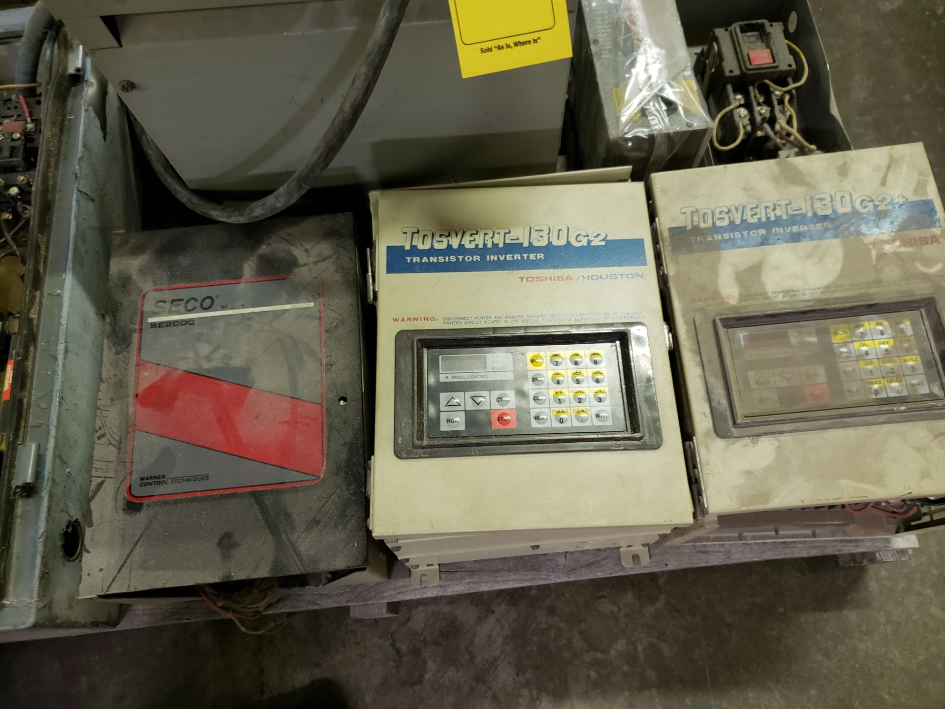 PALLET OF VARIOUS CONTROLS & TRANSFORMERS - Bild 2 aus 3