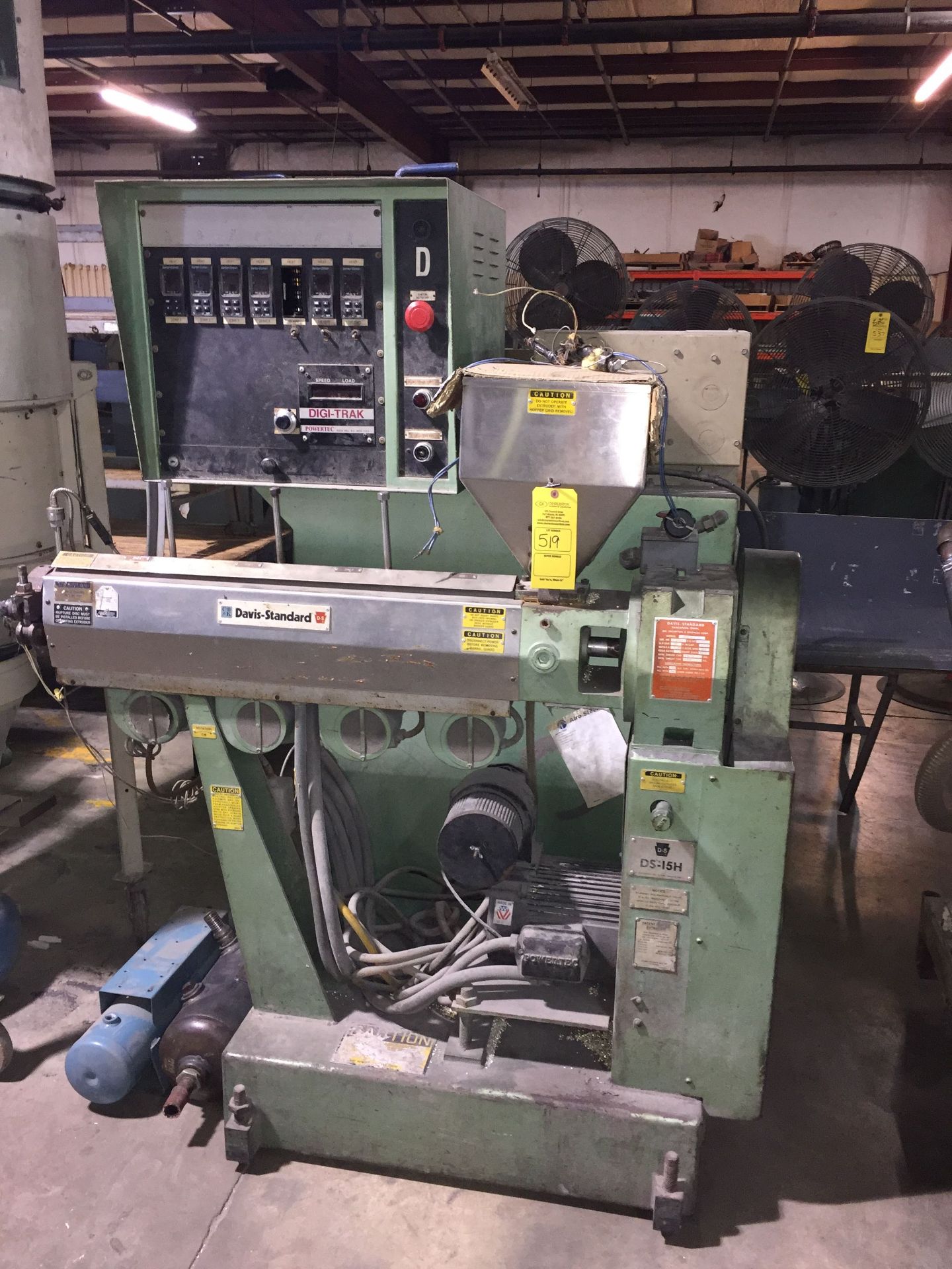 DAVIS STANDARD CO EXTRUDER (ESTAIN) MODEL-DS15H S#M1826