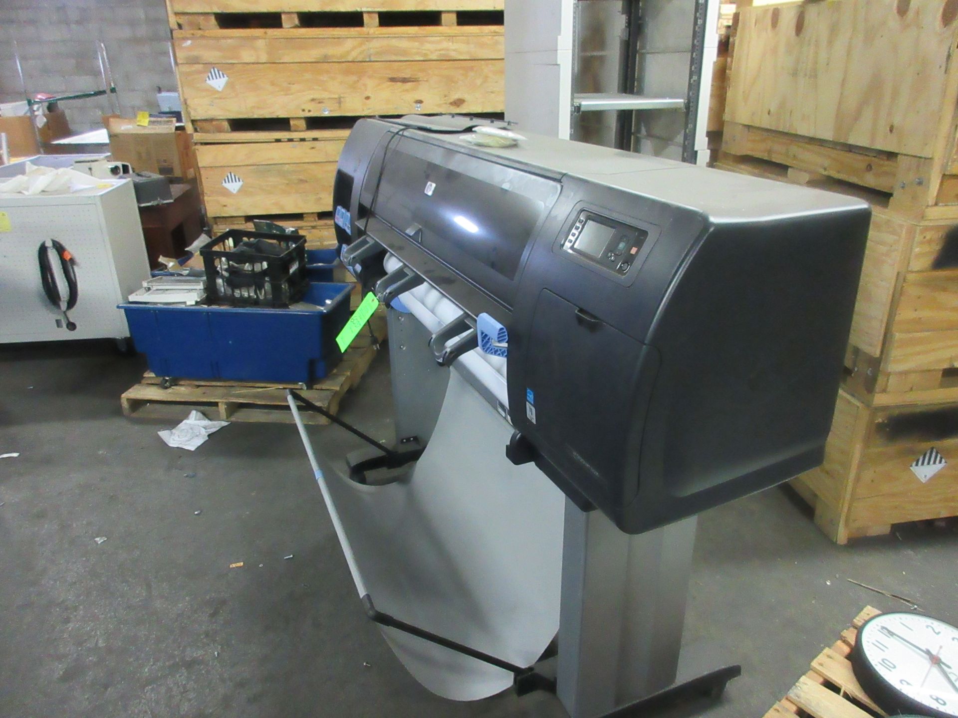 HP Designjet Z-6200 42” Sold as is Handling fees $0-$10 (located at 219 Murray Street, Fort Wayne, - Bild 2 aus 4