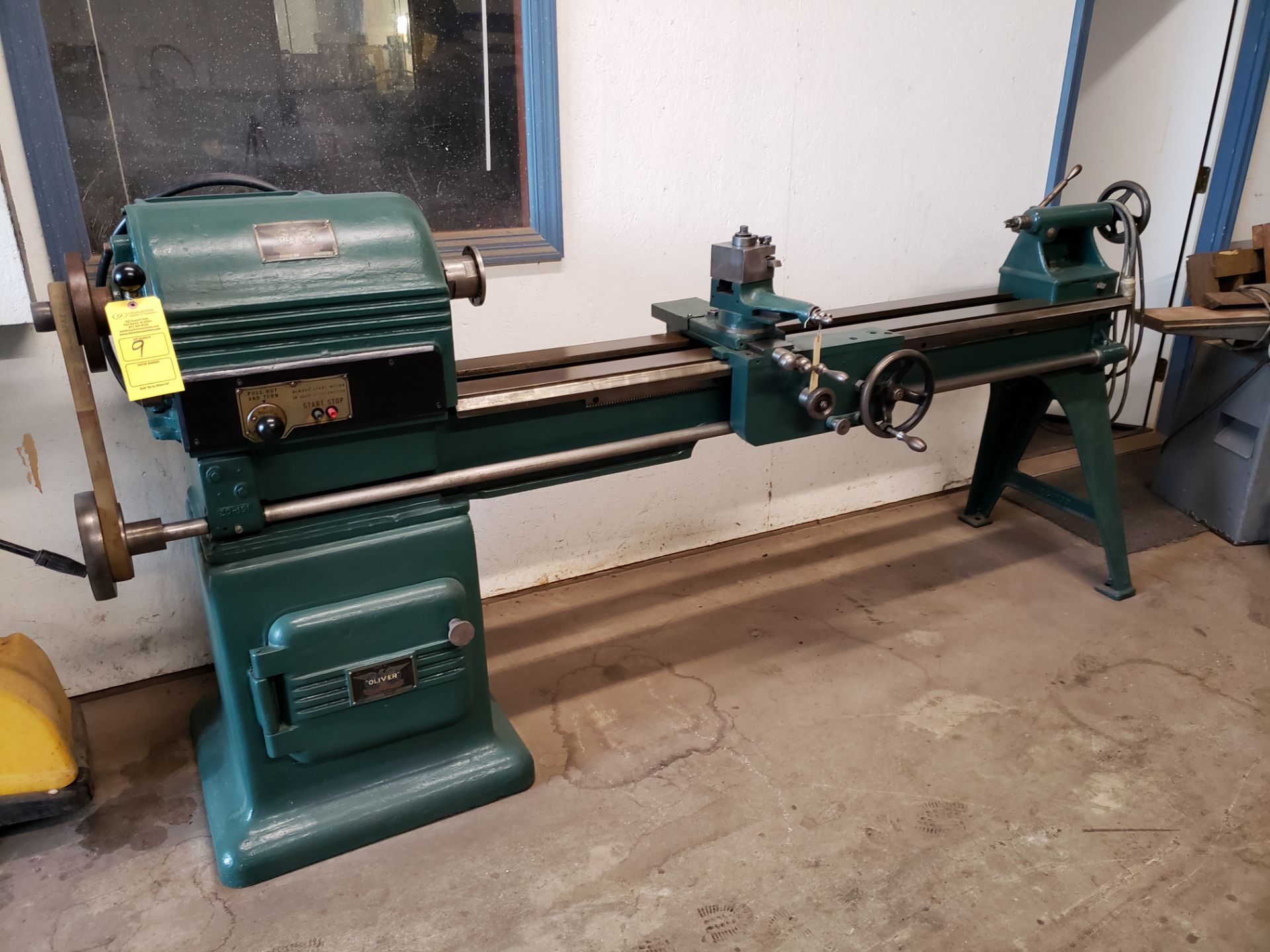 OLIVER WOOD LATHE MODEL-25A S#70263 3 PHASE