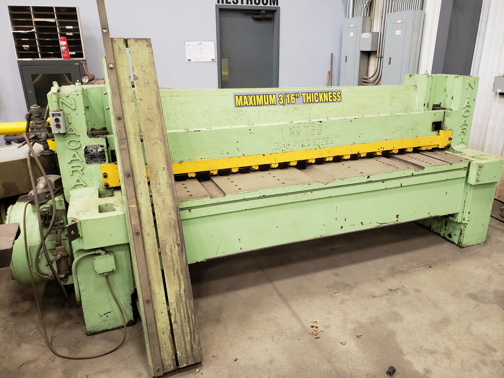 NIAGARA 8' POWER SQUARING SHEAR, MODEL 78-B, 3/16" MILD STEEL, S#49895 (LOCATED AT: 1171 GRILL