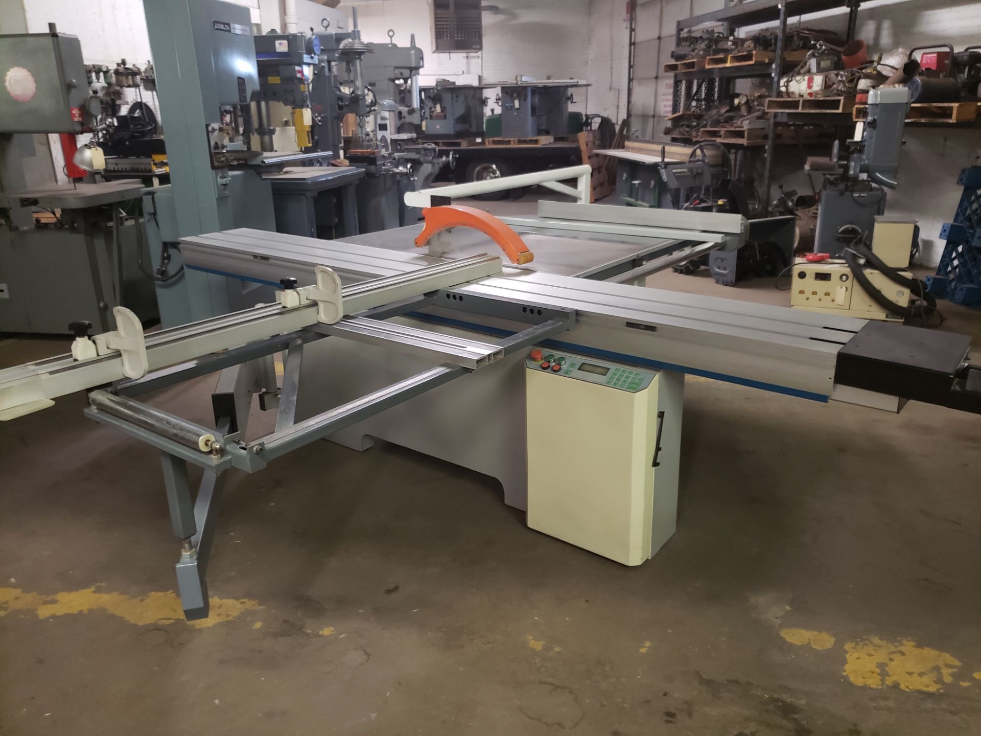 2006 12"-14" SLIDING TABLE SAW W/ SCORING MOTOR 3PH - Image 2 of 4