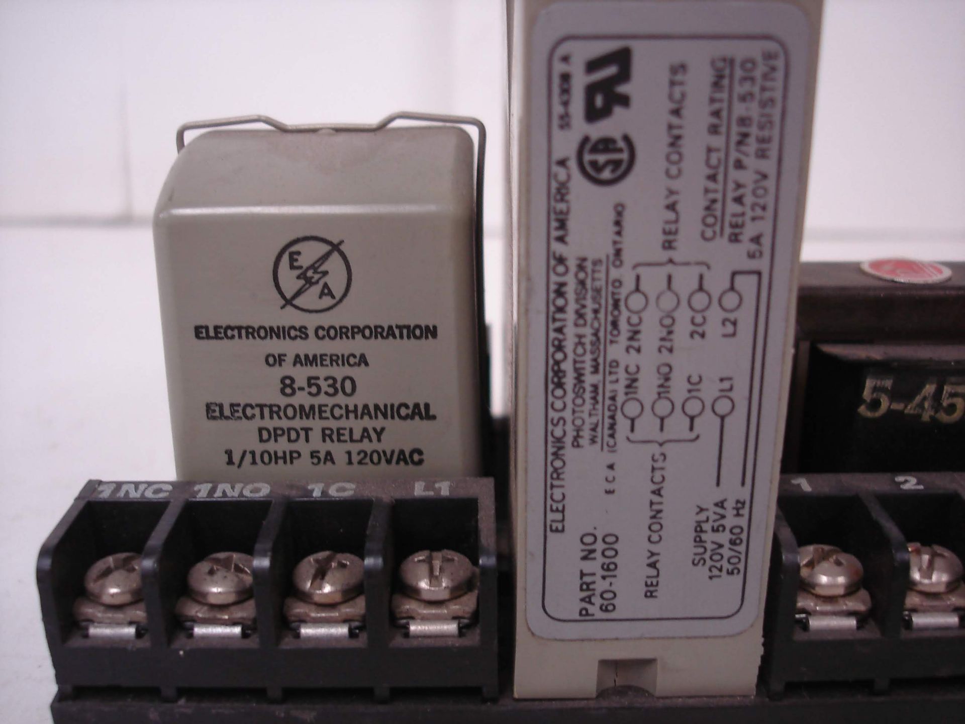 (22) MISC BRANDED RELAYS AND MORE: DAYTON 5X841 AND ALL OTHER ITEMS INCLUDED IN PHOTOS! (LOCATED AT: - Image 8 of 8