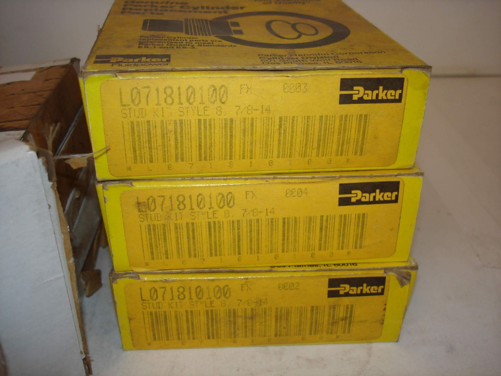 (16) NEW GARLOCK KLOZURE OIL SEAL 250D3-2918, AIR ENGINEERING, PARKER L071810100 (LOCATED AT: 1200 - Image 4 of 4