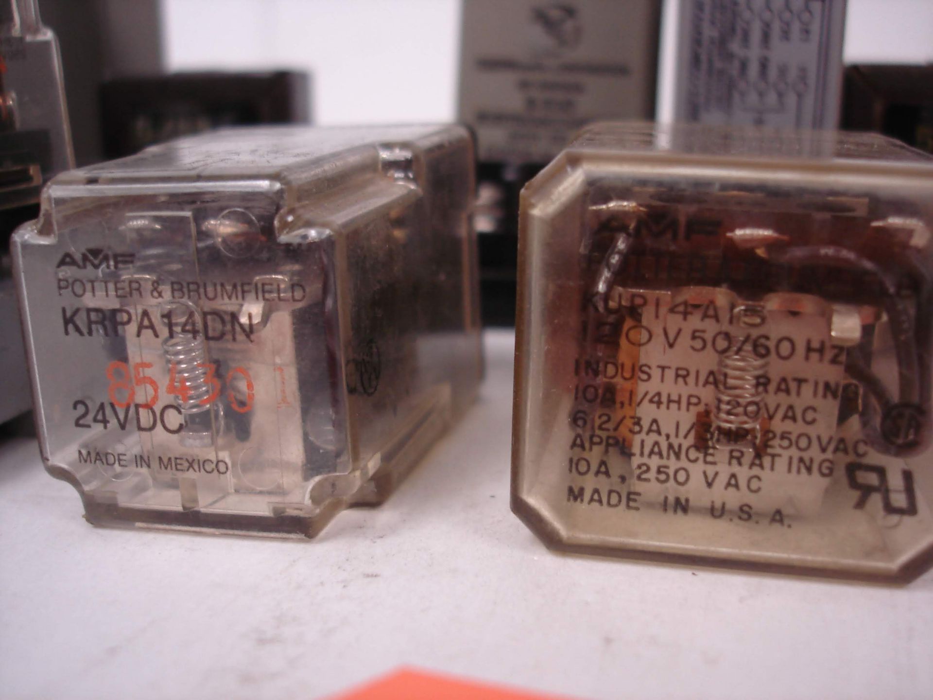 (22) MISC BRANDED RELAYS AND MORE: DAYTON 5X841 AND ALL OTHER ITEMS INCLUDED IN PHOTOS! (LOCATED AT: - Image 6 of 8