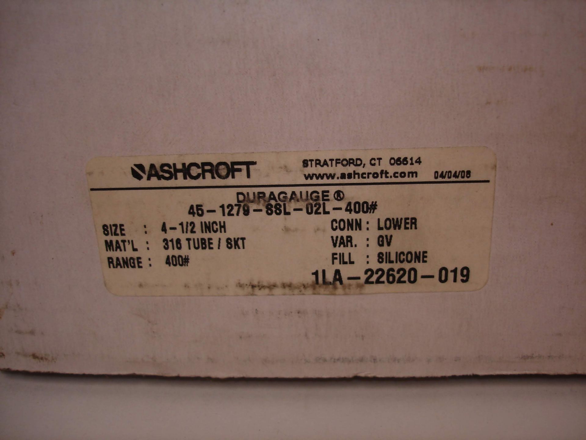 (9) NEW MISC BRANDED PRESSURE GAUGES: JOHNSON CONTROLS X-200-180, VDO 1.435.105 (LOCATED AT: 1200 - Image 2 of 3