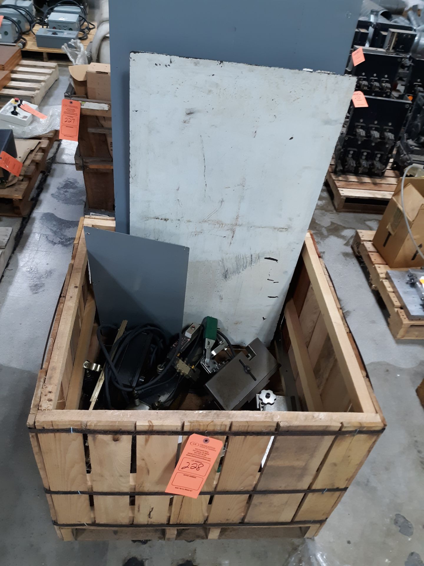 CRATE OF VARIOUS TOOLING (LOCATED AT: 570 S. MAIN STREET, CHURUBUSCO, IN 46723) RIGGING FEE: $10