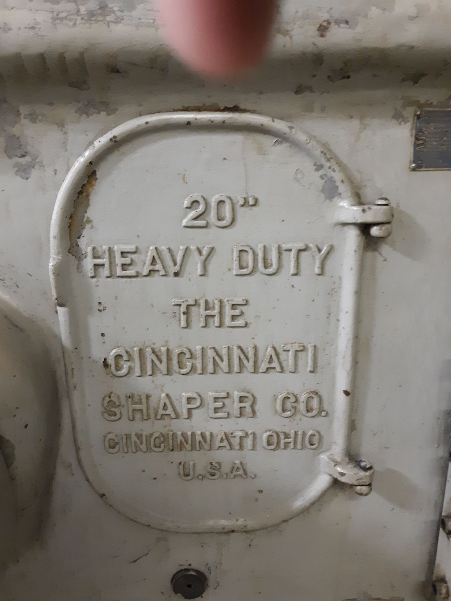 CINCINNATI 20" HEAVY DUTY SHAPER(LOCATED AT:570 S. MAIN STREET CHURUBUSCO, IN 46723 RIGGING FEE:$25 - Image 4 of 4