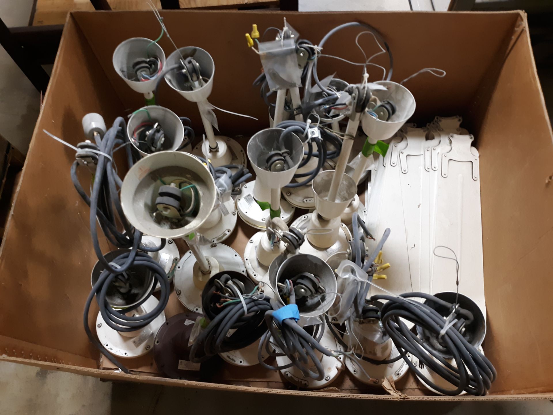 BOX OF (21) DISASSEMBLED CEILING FANS ; RIGGING FEE: $10